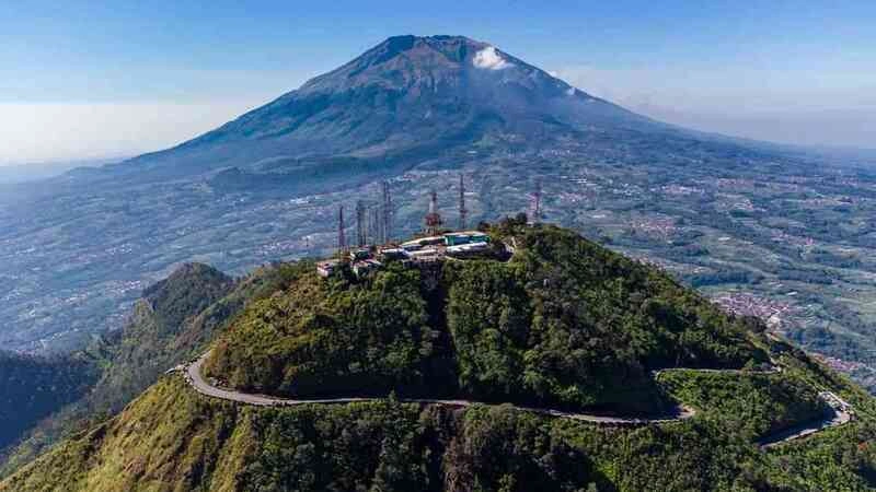gunung di jawa tengah