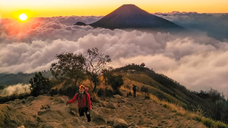 gunung di jawa tengah